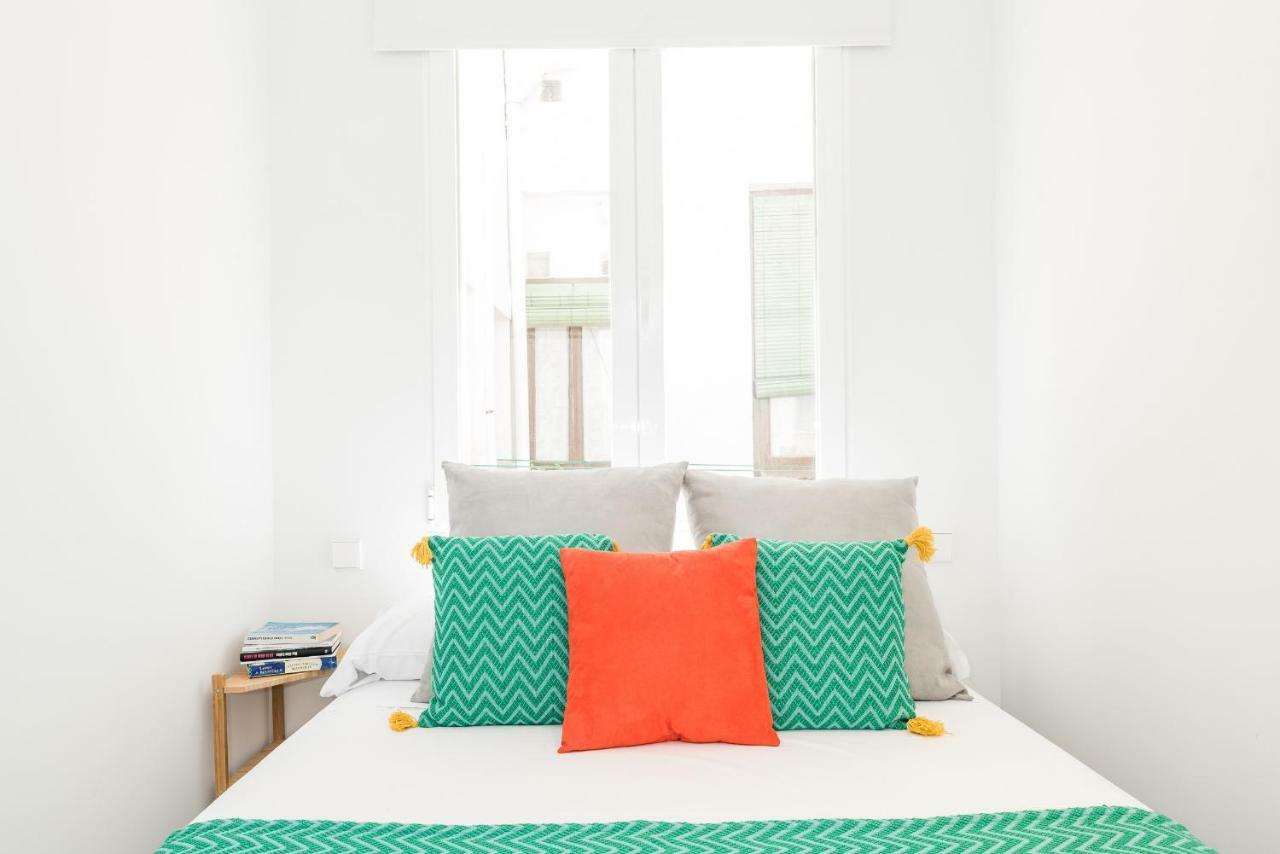 Waou Sol IV - Alquiler Corta Duracion Apartment Madrid Bagian luar foto